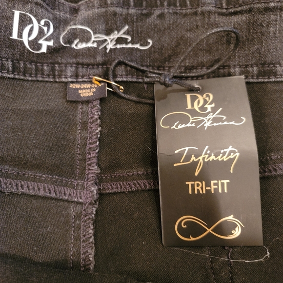 New! Ladies jeans - Picture 3 of 3